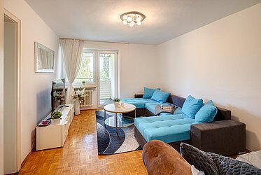 Thalkirchen: Charmante 2-Zimmer-Wohnung mit Südost-Balkon im 5. OG - frei