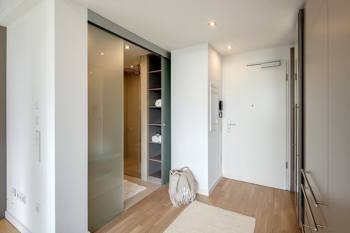 Apartment mit 1.5 Zimmern | München-Bogenhausen | 70233 | Großzügiges...