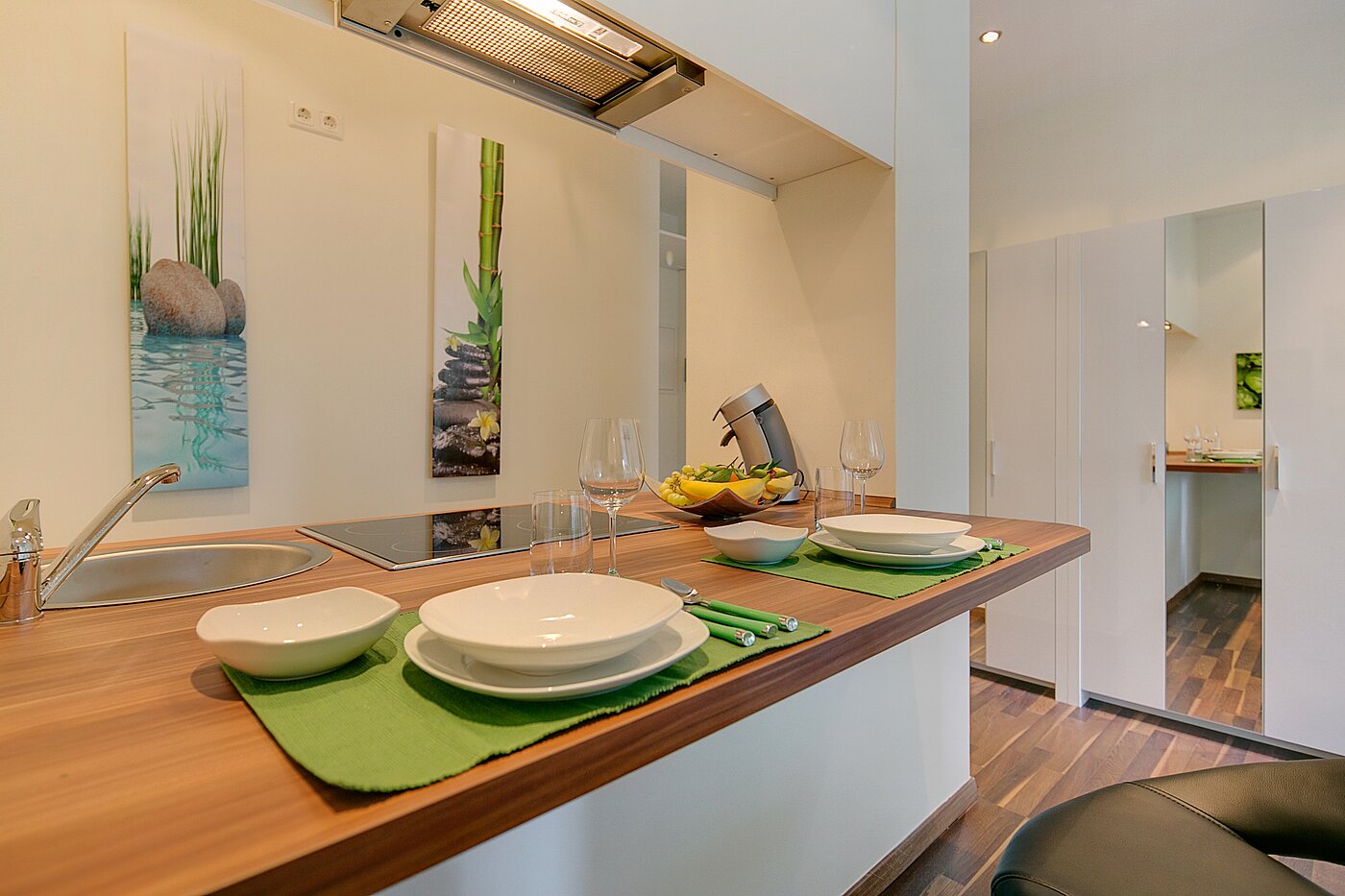 Erdgeschosswohnung mit 4 Zimmern | München-Neuhausen | 70471 | Küchenzeile...