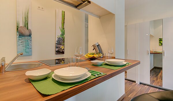 Erdgeschosswohnung mit 4 Zimmern | München-Neuhausen | 70471 | Küchenzeile...