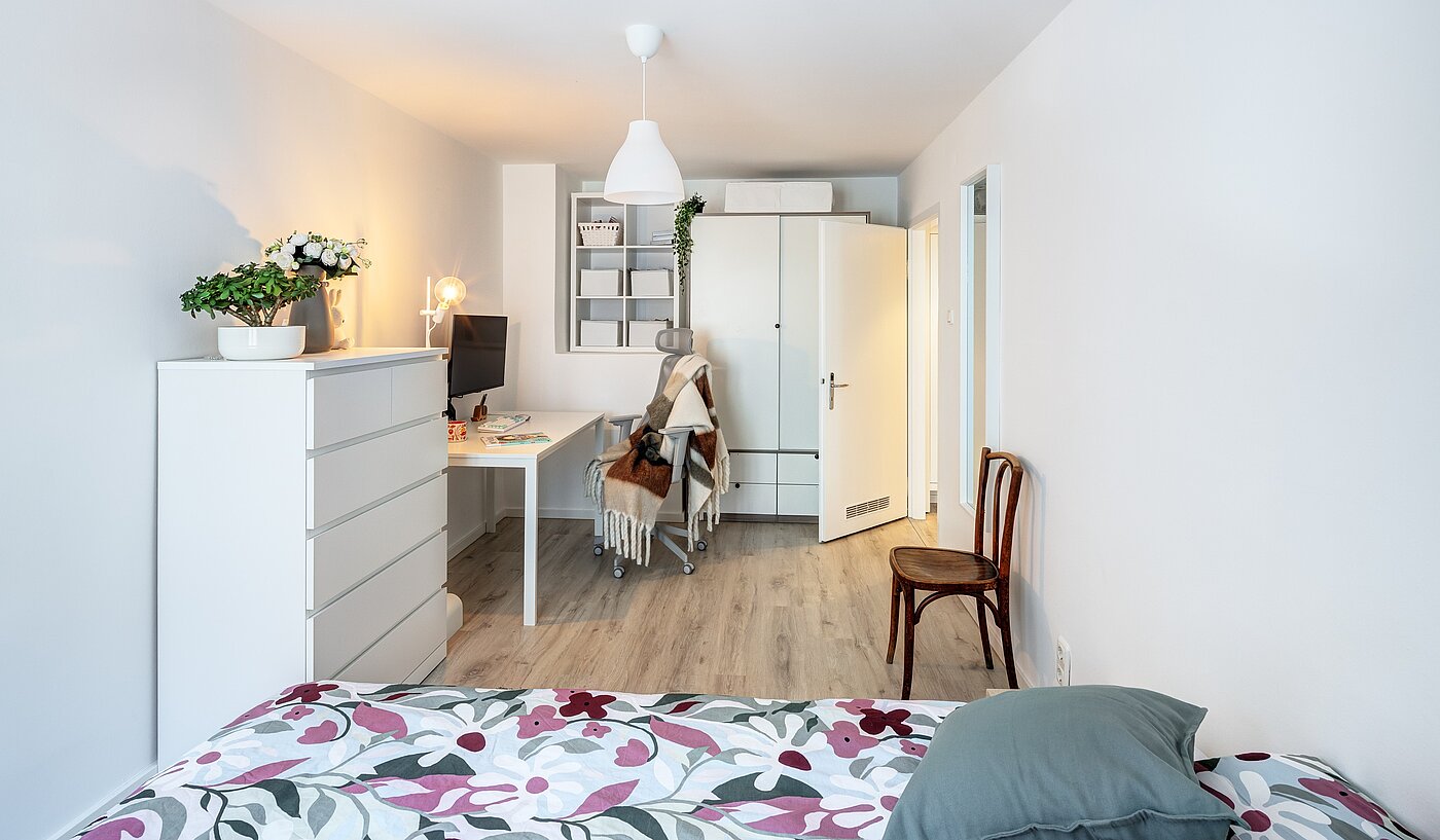 Etagenwohnung mit 2 Zimmern | München-Sendling | 70220 | Schlafzimmer