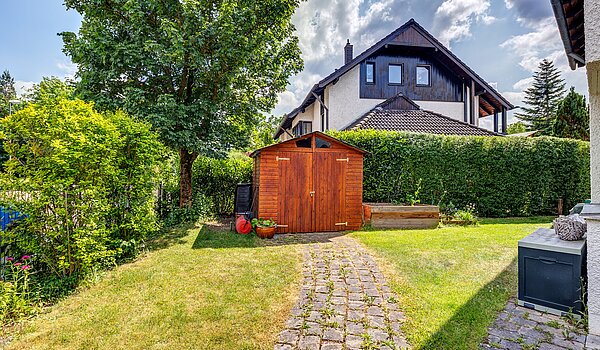 Reiheneckhaus mit 6 Zimmern | Germering | 70033 | Zugang zum Garten