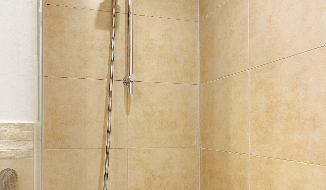 Etagenwohnung mit 2 Zimmern | München-Pasing | 2108ML1 | ...mit Badewanne