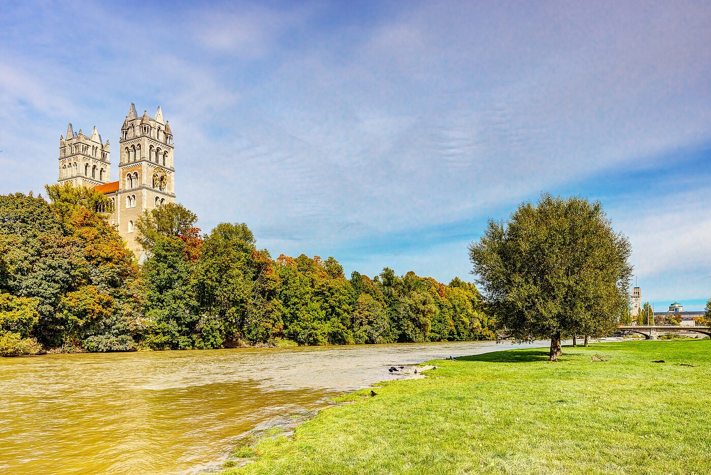 Dachgeschosswohnung mit 2 Zimmern | München-Au | 2209ML3 | ...an der Isar...