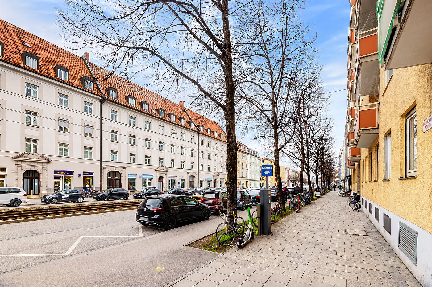 Erdgeschosswohnung mit 2 Zimmern | München-Schwabing | 70394 | Straße