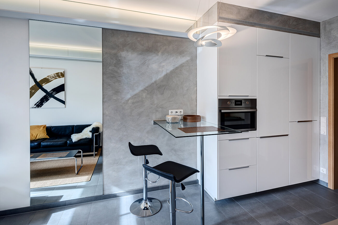 Etagenwohnung mit 2 Zimmern | München-Au | 70387 | Wohnen/Kochen