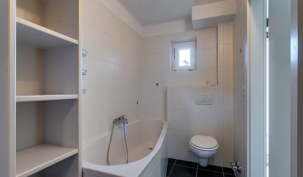 Bauernhaus mit 9 Zimmern | Hohenschäftlarn | 1805ML4 | Bad EG Haus 2