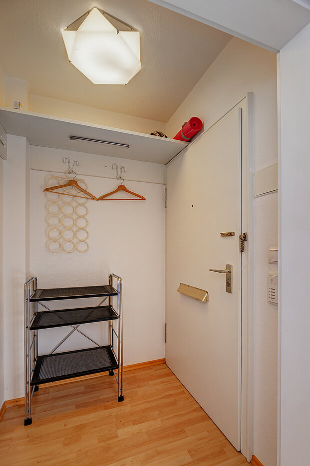 Etagenwohnung mit 1 Zimmer | München-Schwabing | 70449 | Eingangsbereich