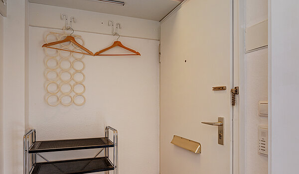 Etagenwohnung mit 1 Zimmer | München-Schwabing | 70449 | Eingangsbereich