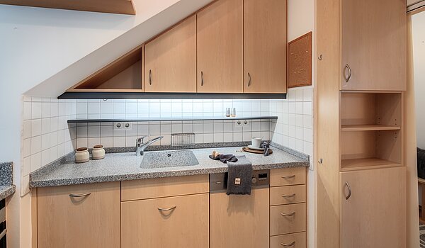 Dachgeschosswohnung mit 3 Zimmern | 70501 | Küche mit...