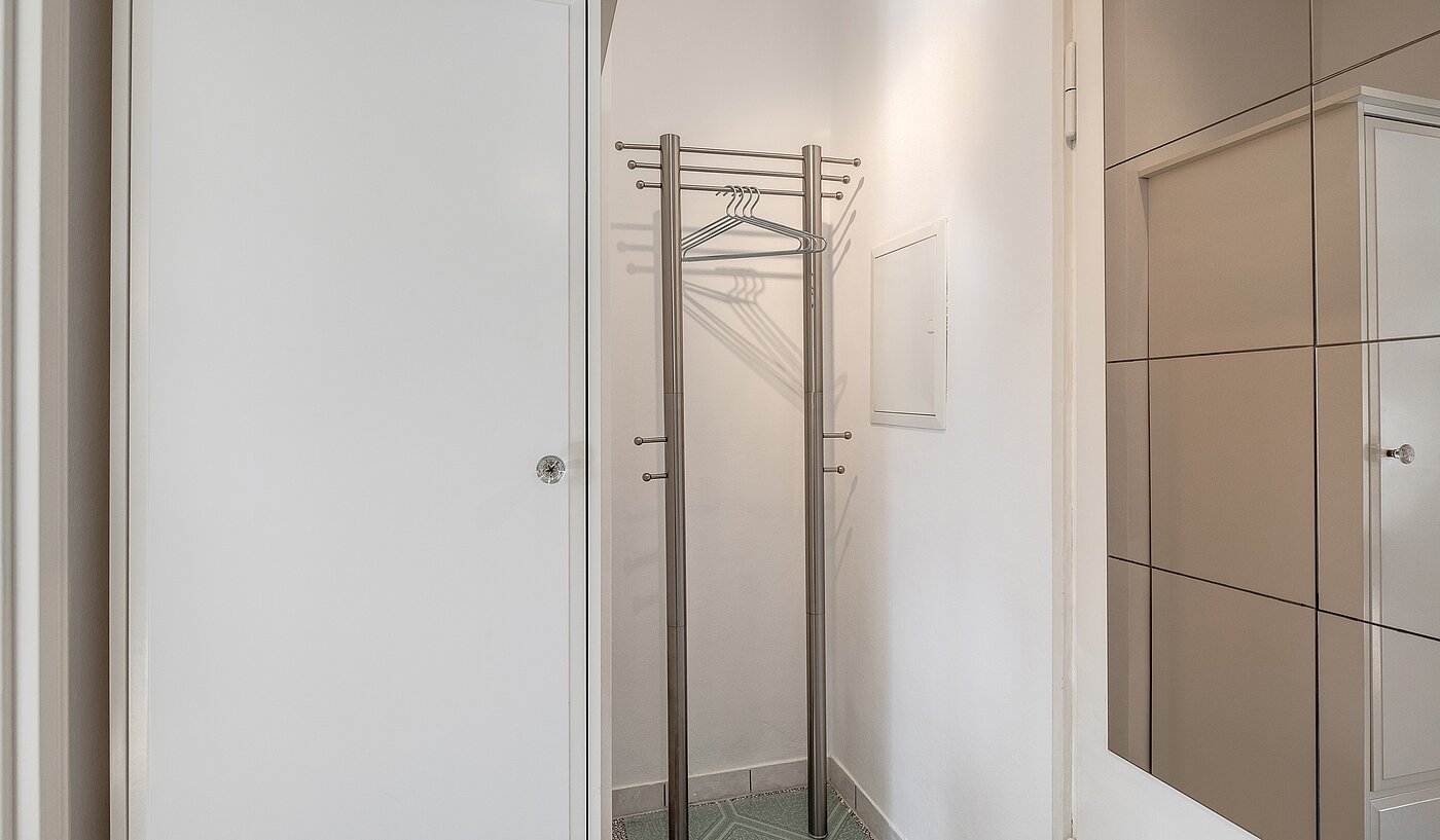 Etagenwohnung mit 1 Zimmer | München | 70073 | Eingangsbereich