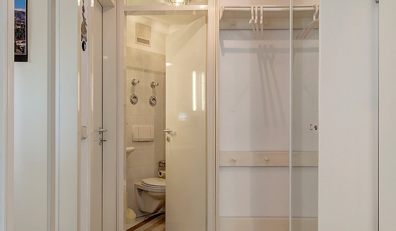 Etagenwohnung mit 2 Zimmern | München-Nymphenburg | 1809ML2 | Diele mit Stauraum