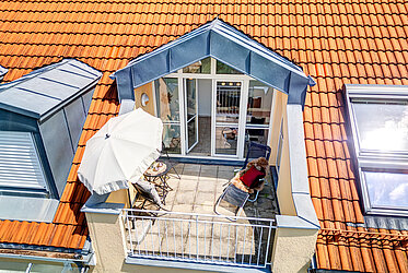Unterschleißheim: Attraktive 2-Zimmer Dachterrassen-Wohnung