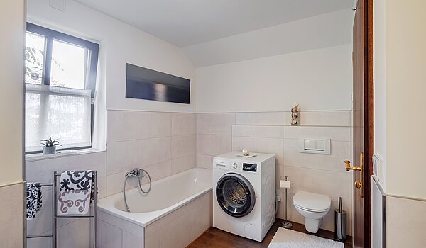 Einfamilienhaus mit 4 Zimmern | Neubiberg | 70429 | ...