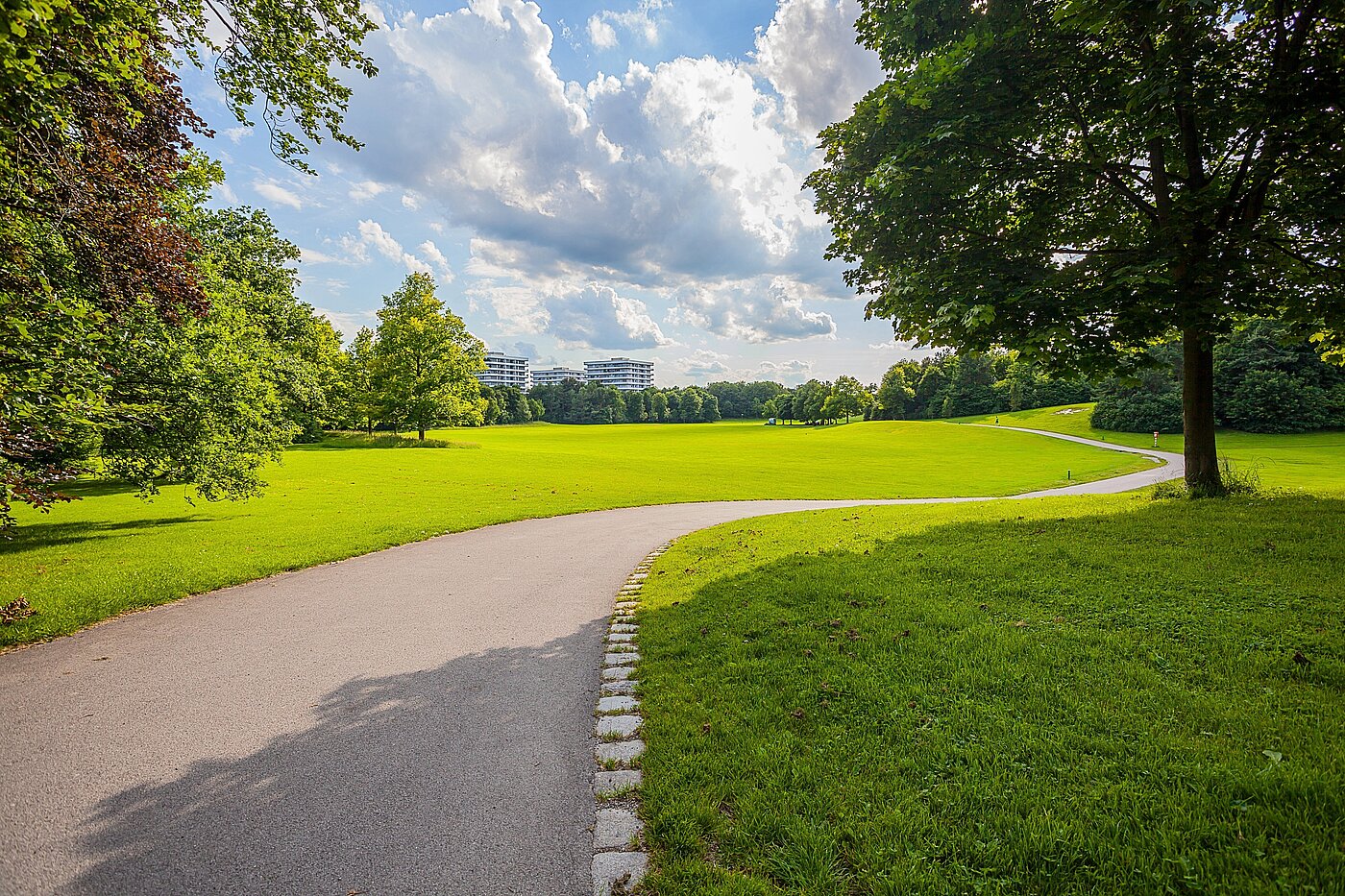 Etagenwohnung mit 2 Zimmern | München-Ramersdorf | 2207ML11 | Freizeit im Ostpark...