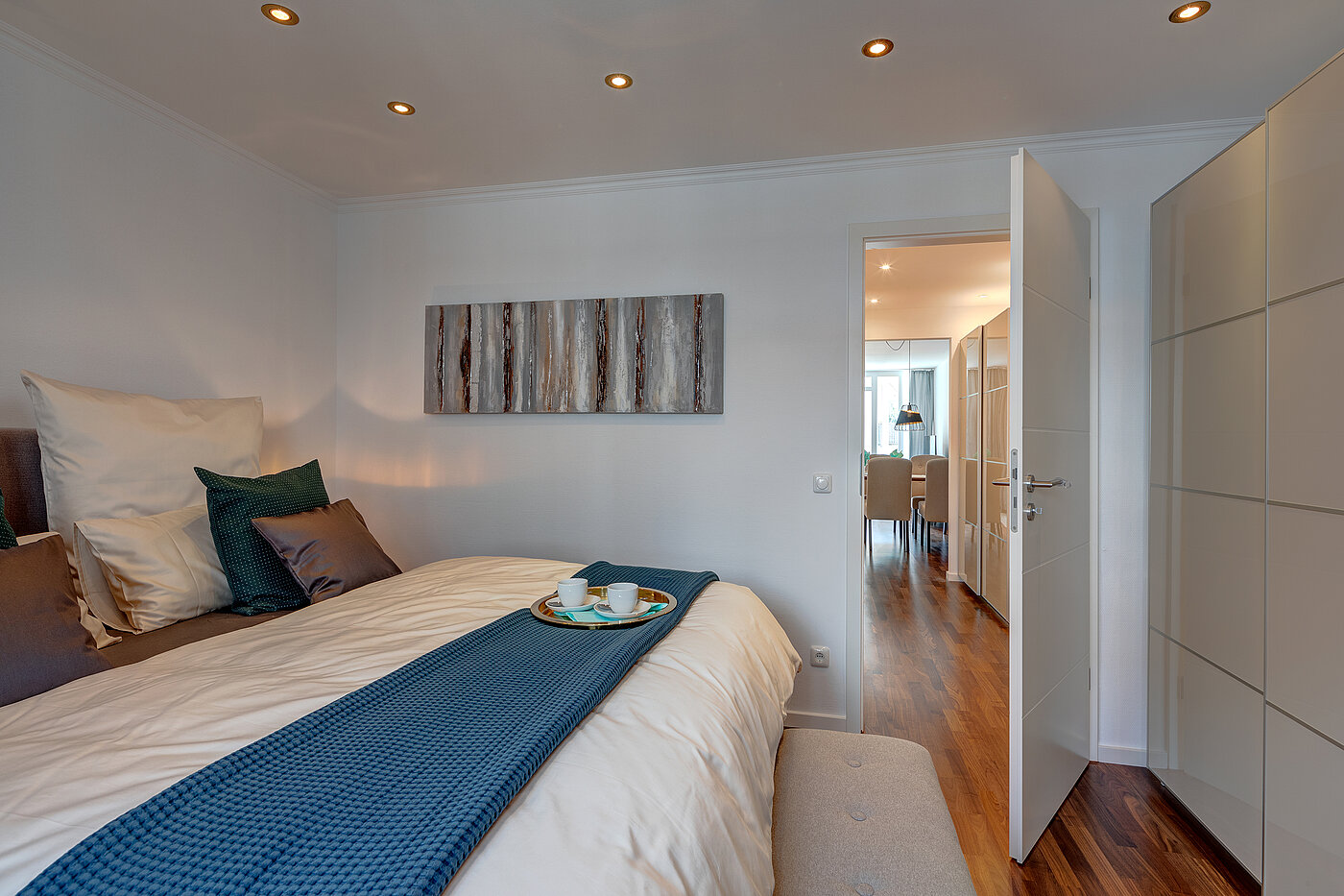 Etagenwohnung mit 2 Zimmern | München-Schwabing | 70434 | ...stilvollen...