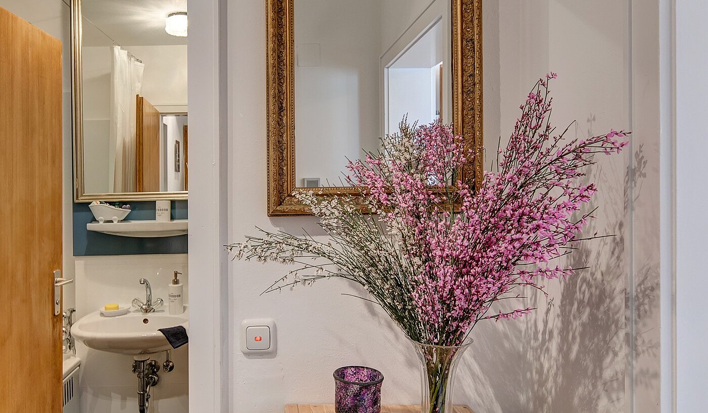 Etagenwohnung mit 1.5 Zimmern | München-Obergiesing | 70136 | ...Zugang zum...