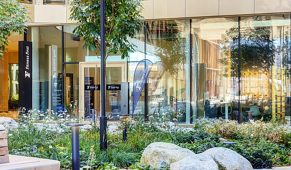 Apartment mit 1.5 Zimmern | München-Bogenhausen | 702971 | ...Innenhof