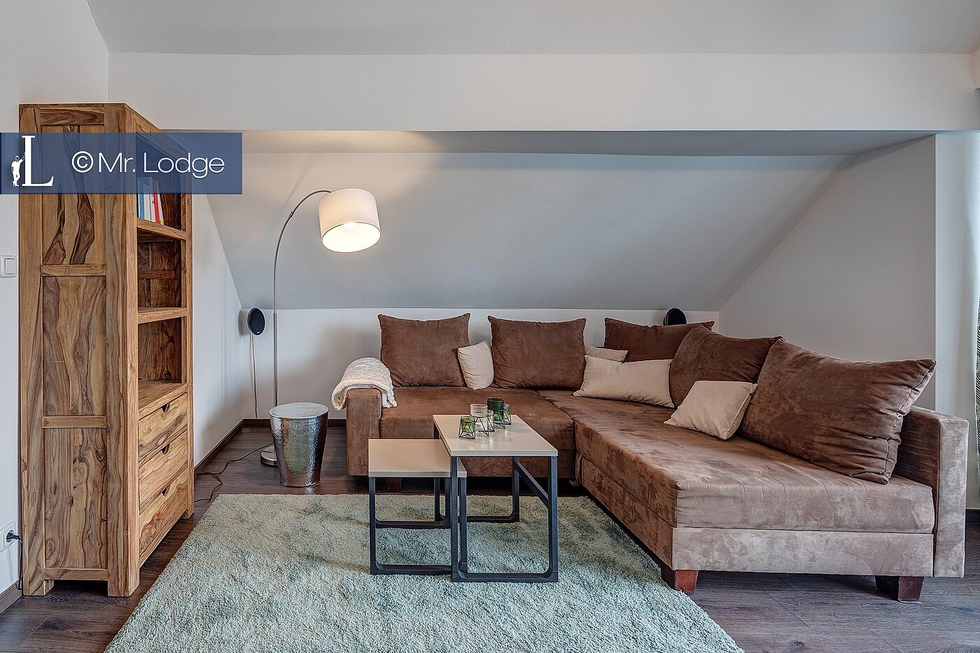 Dachgeschosswohnung mit 3 Zimmern | München-Hasenbergl | 1803D9 | Gemütliche Sitzecke