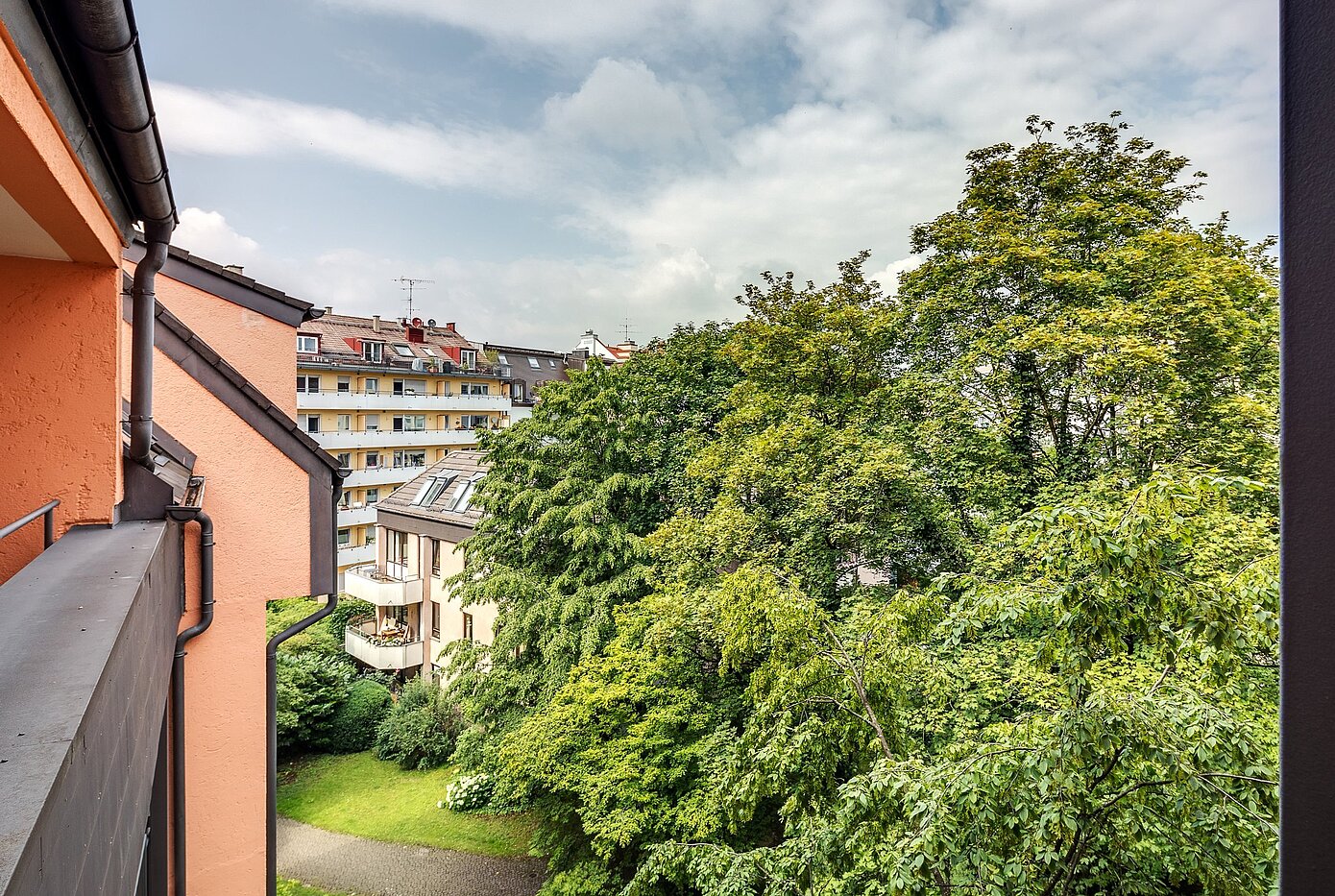 Etagenwohnung mit 1 Zimmer | München-Haidhausen | 2102ML4 | Blick in den ruhigen Innenhof
