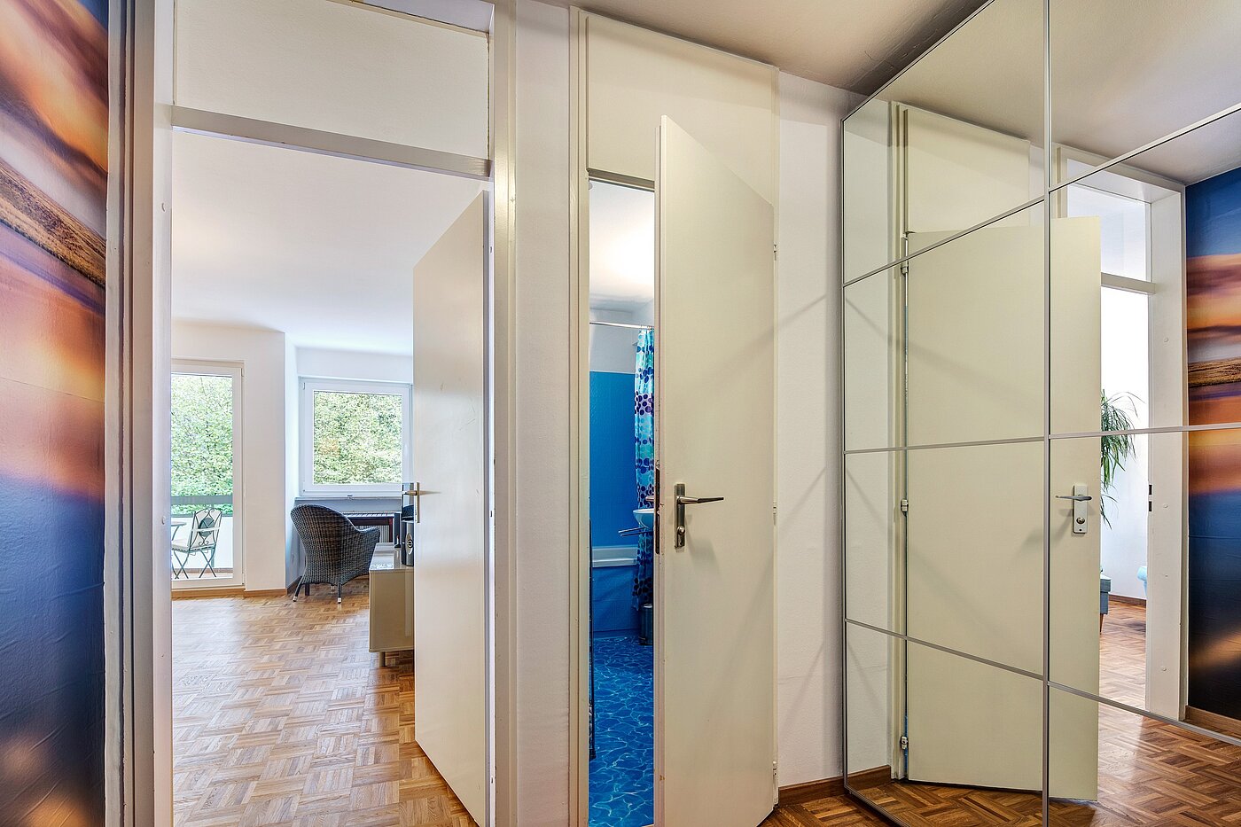 Etagenwohnung mit 1.5 Zimmern | München-Sendling-Westpark | 2207ML4 | ...mit Spiegelschrank