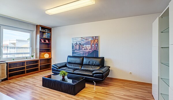 Etagenwohnung mit 2.5 Zimmern | München-Hadern | 70393 | Wohnzimmer...