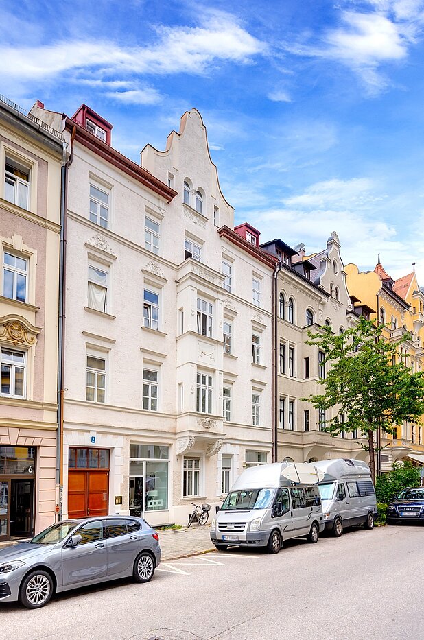 Dachgeschosswohnung mit 1 Zimmer | München-Sendling | 700402 | Vordergebäude unter Denkmalschutz