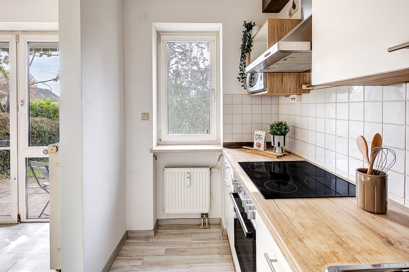 Erdgeschosswohnung mit 1.5 Zimmern | München-Aubing | 70000 | Küche mit Fenster...