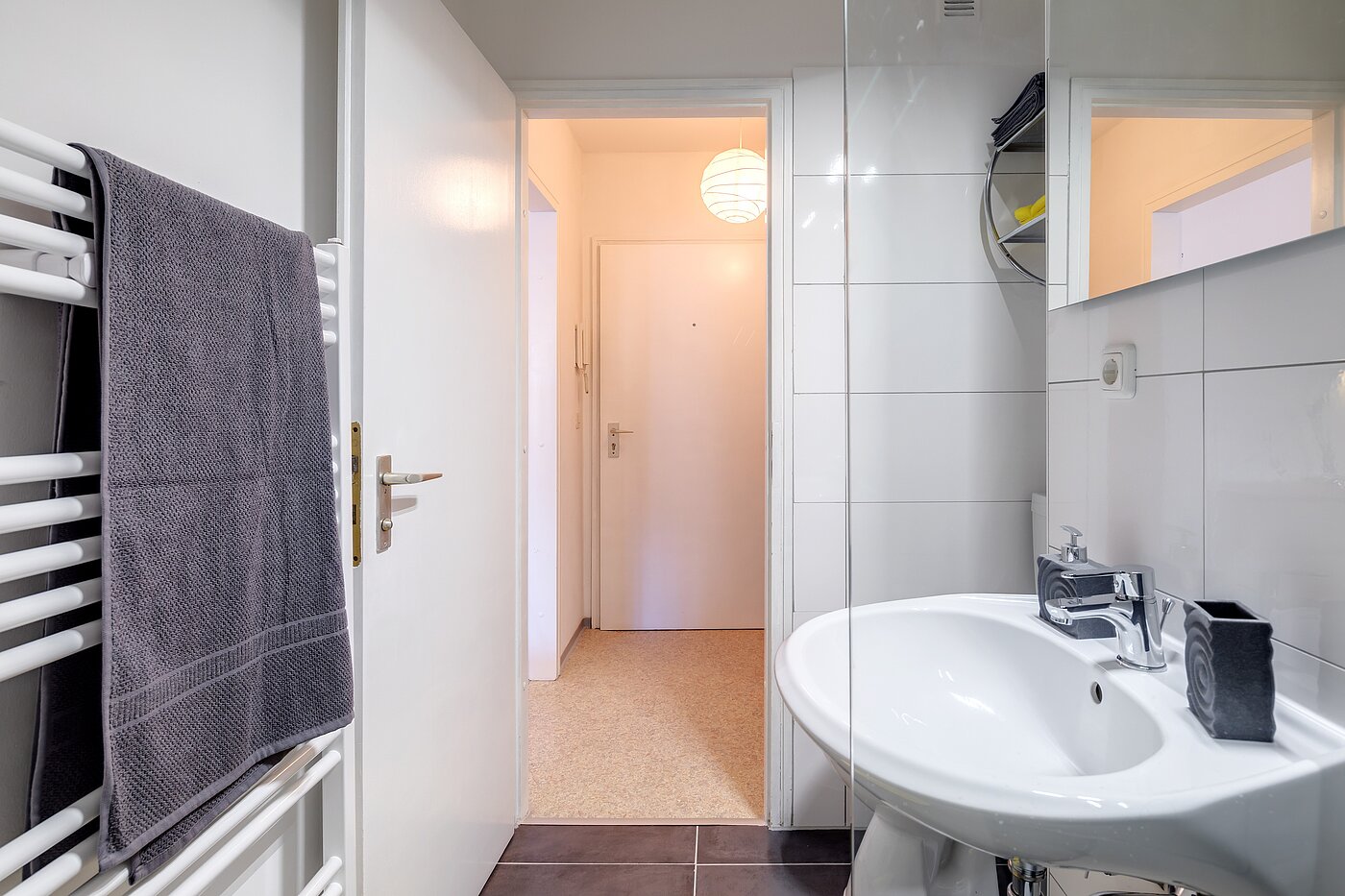 Etagenwohnung mit 1 Zimmer | München-Neuhausen | 2301ML8 | ...und Handtuchheizkörper