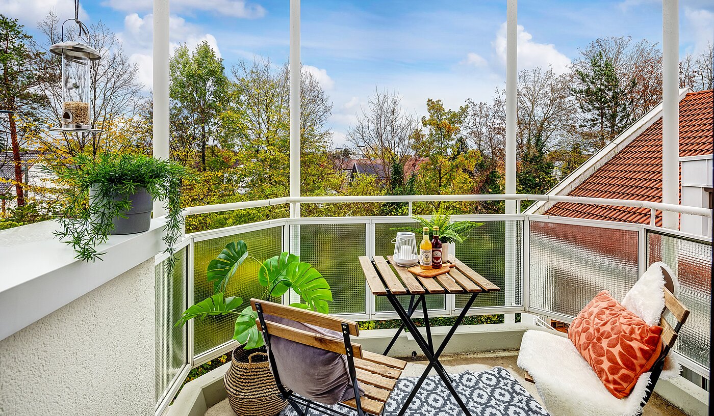 Etagenwohnung mit 2 Zimmern | Germering | 70029 | Sonniger Freisitz mit...