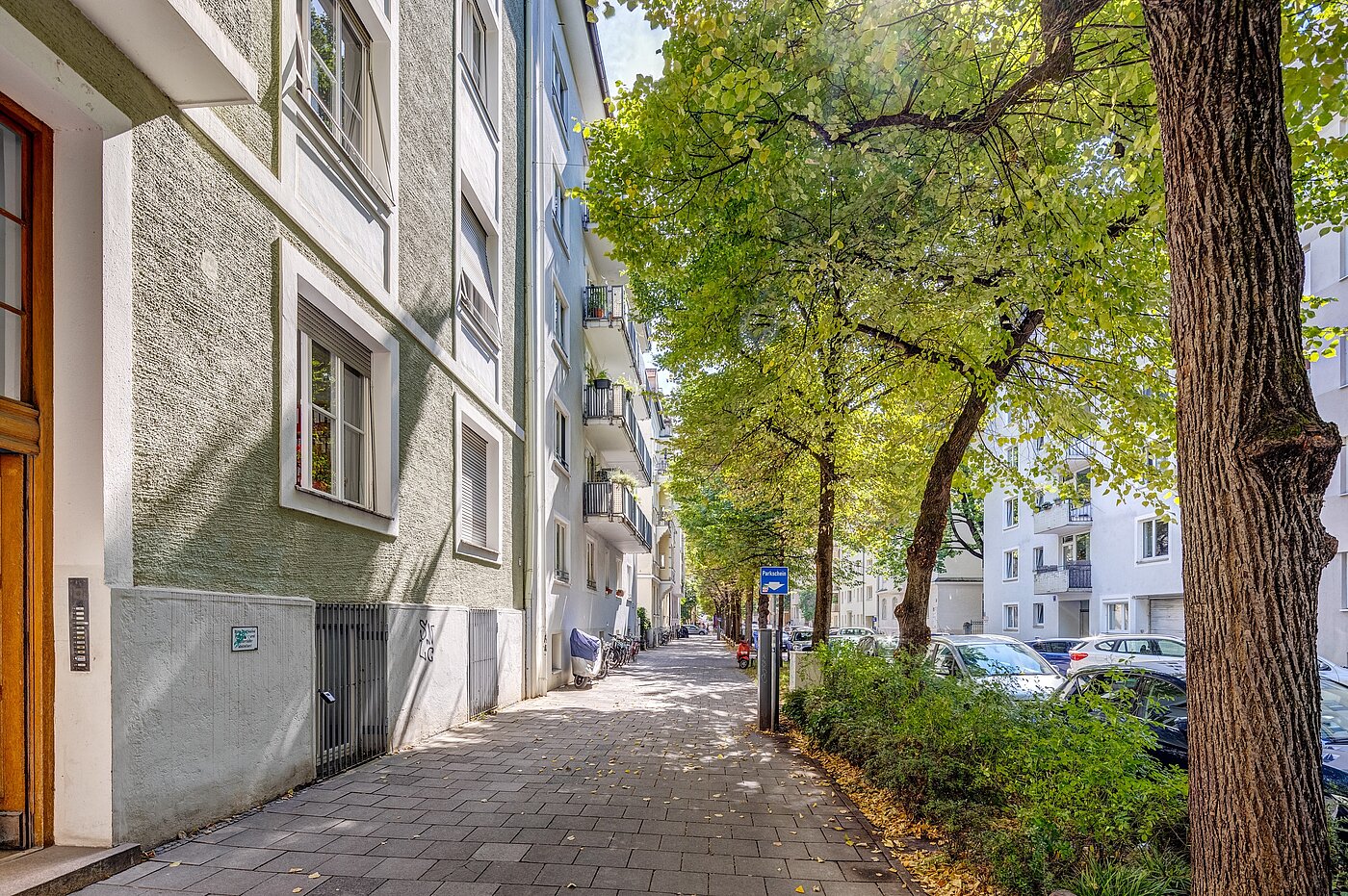 Etagenwohnung mit 3 Zimmern | München-Schwabing | 2212ML1 | ...viel Grün im Sommer