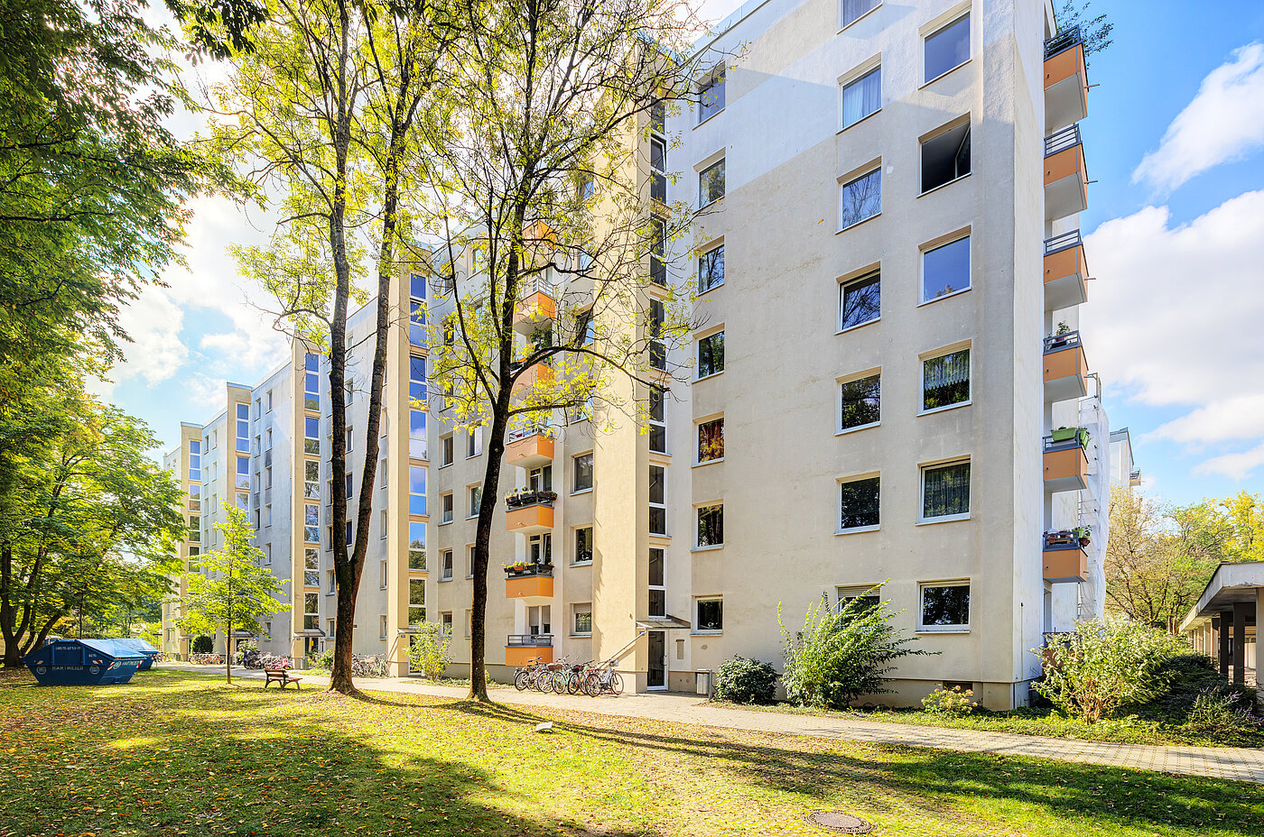 Etagenwohnung mit 2 Zimmern | München-Bogenhausen | 70287 | Ansicht Eingangsseite