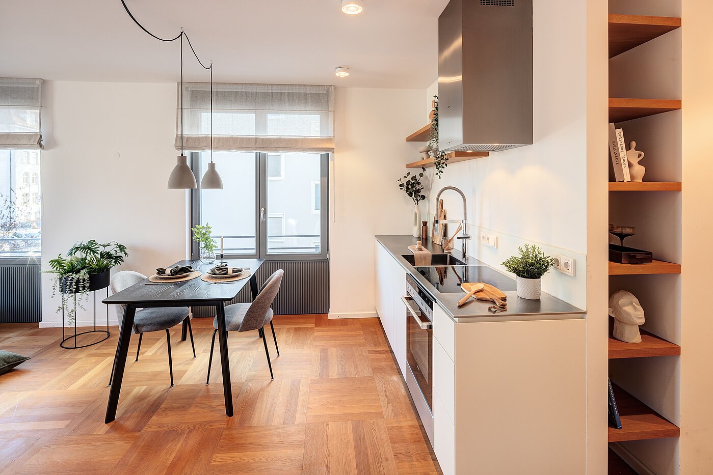 Etagenwohnung mit 2 Zimmern | München-Schwabing | 70195 | ...mit Essplatz