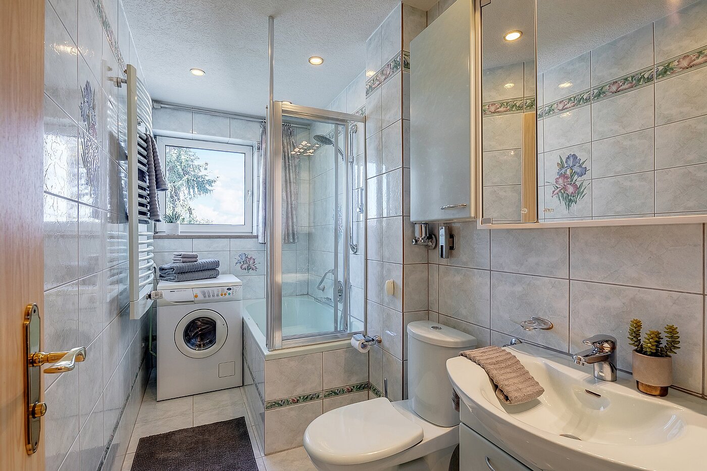 Etagenwohnung mit 2 Zimmern | München-Ramersdorf | 1812ML2 | ...Bad mit viel Platz