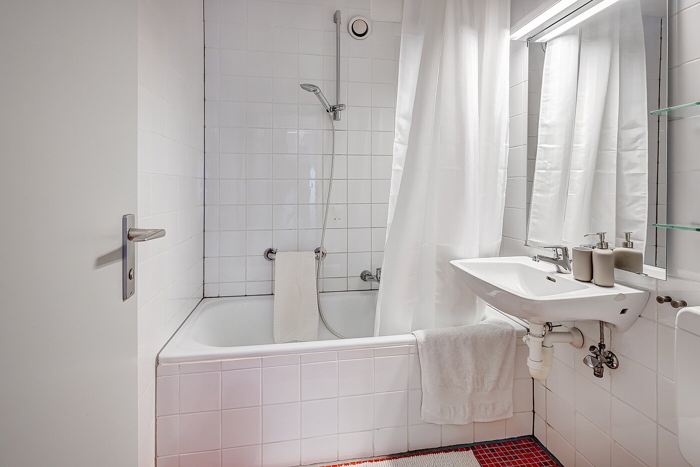 Etagenwohnung mit 1 Zimmer | München-Maxvorstadt | 2110ML8 | Bad mit Wanne