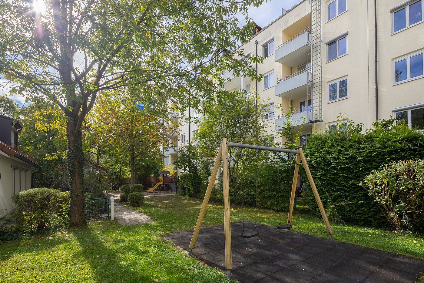 Etagenwohnung mit 2 Zimmern | München-Sendling | 2010ML1 | Spielplatz im grünen Innenhof
