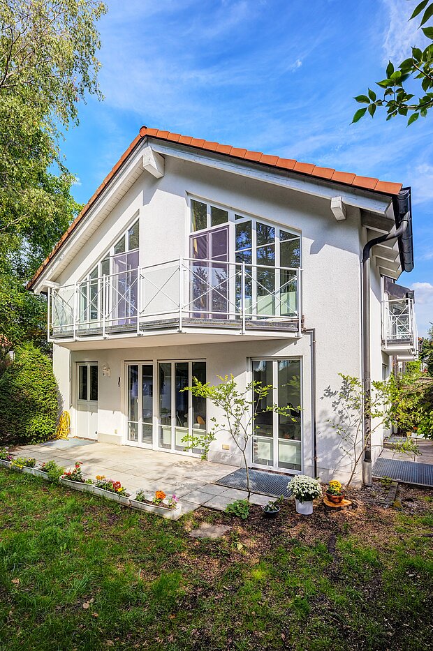 Real Estate Title Image Background