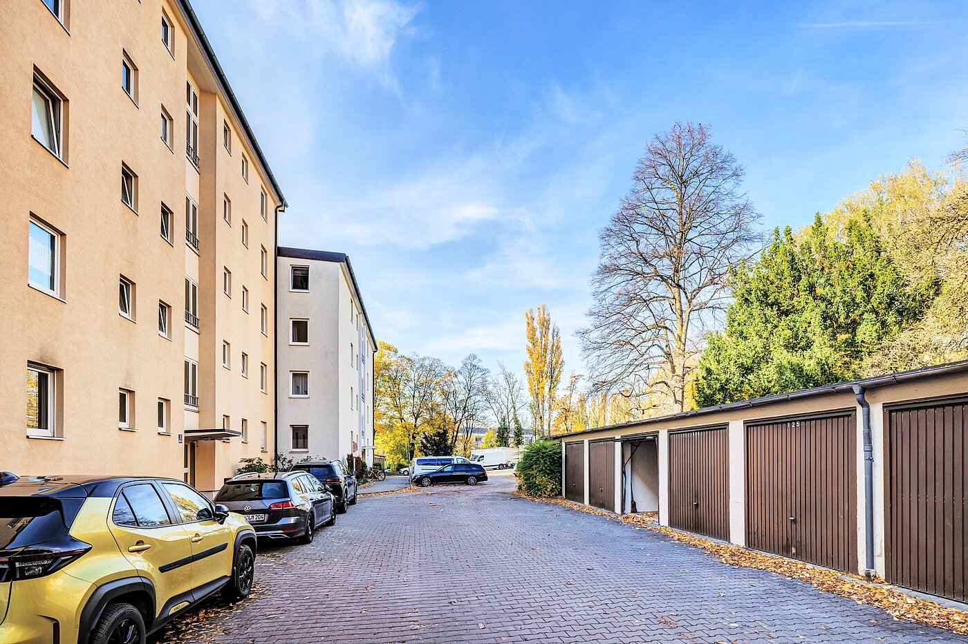 Hochparterre mit 1 Zimmer | München-Bogenhausen | 70301 | Hof