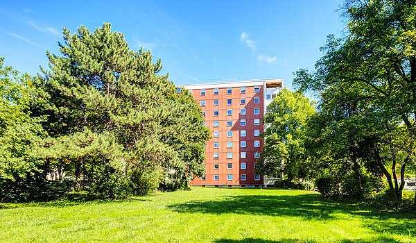 Etagenwohnung mit 4 Zimmern | München-Aubing | 70276 | Gebäuderückansicht