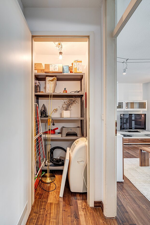 Etagenwohnung mit 2 Zimmern | München-Schwabing | 2205ML71 | Sehr praktisch, ein Abstellraum i.d. Wohnung