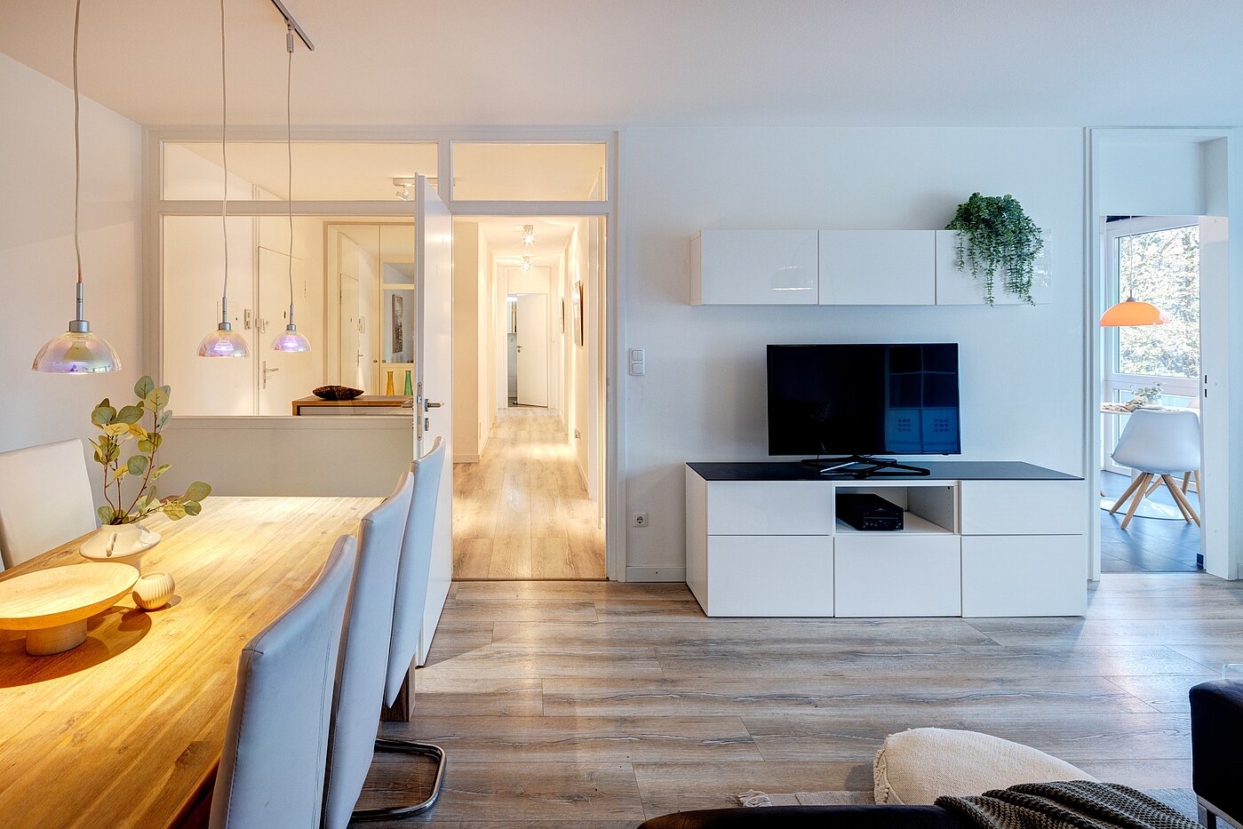 Etagenwohnung mit 3.5 Zimmern | München-Bogenhausen | 70267 | ..."Durchblick" zum...