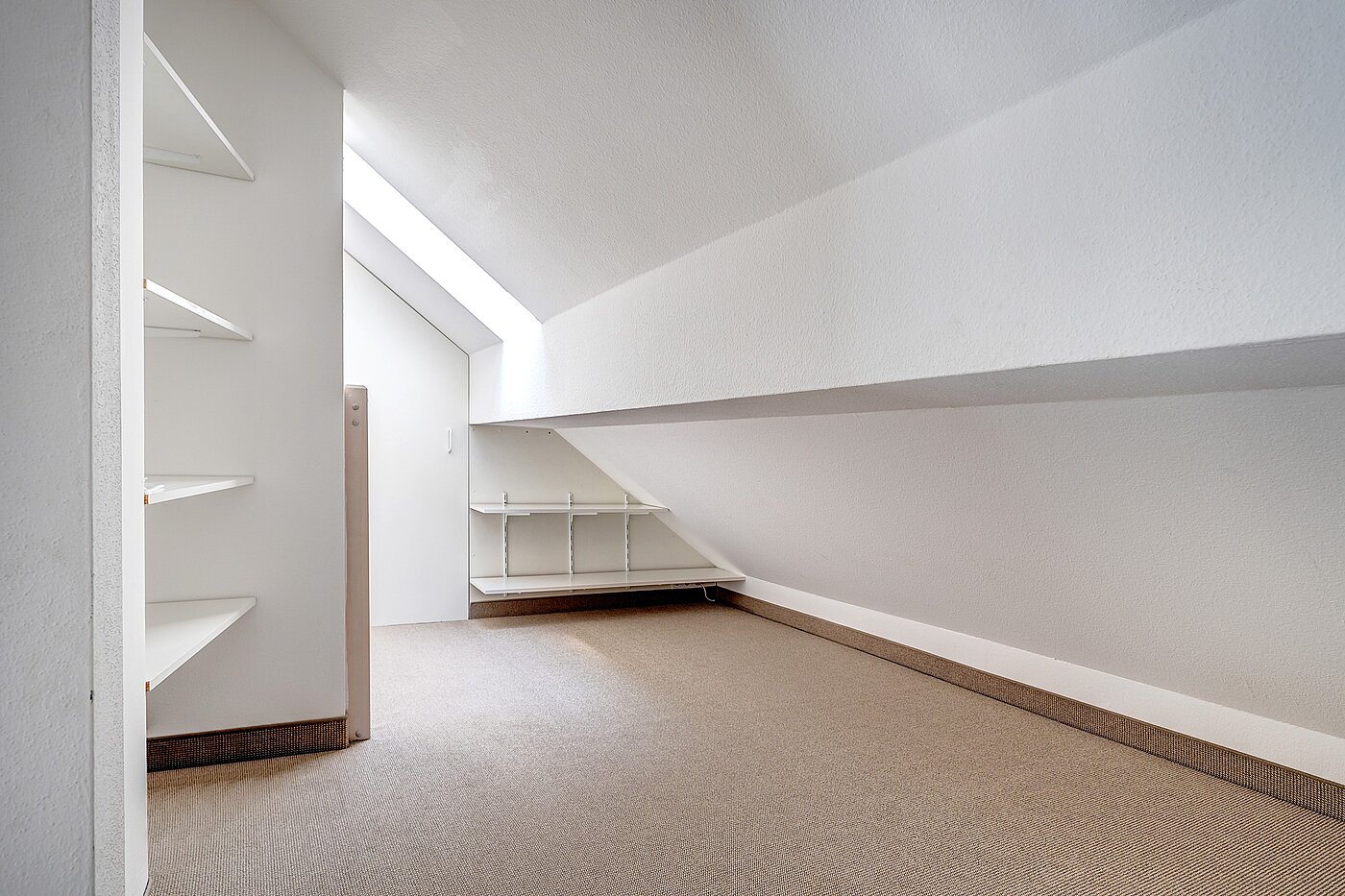 Etagenwohnung mit 2 Zimmern | Neubiberg | 70129 | ...weitere Staumöglichkeiten