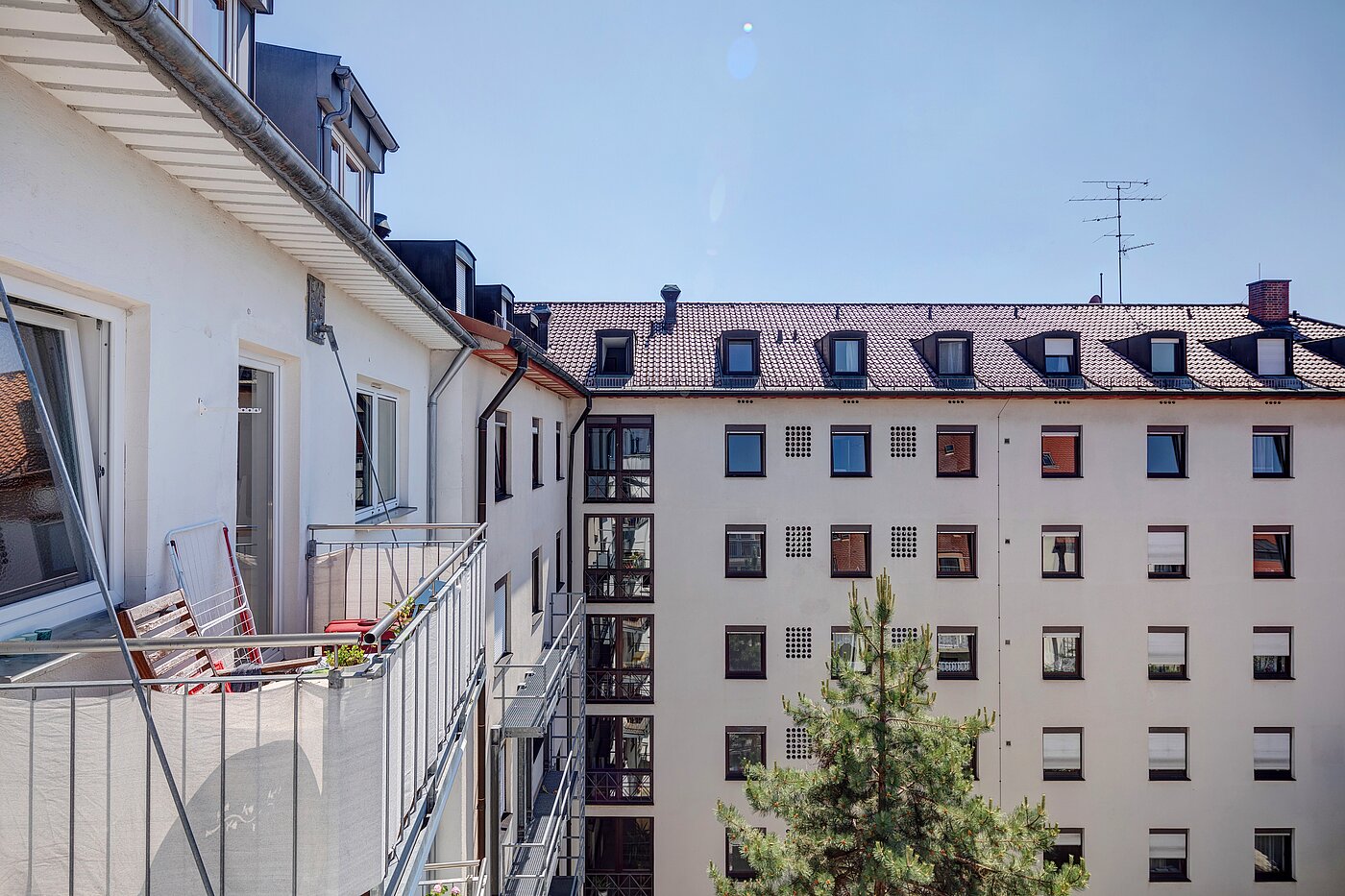 Maisonettewohnung mit 2.5 Zimmern | München-Ludwigsvorstadt | 2111ML5 | ...und Blick zum Innenhof...