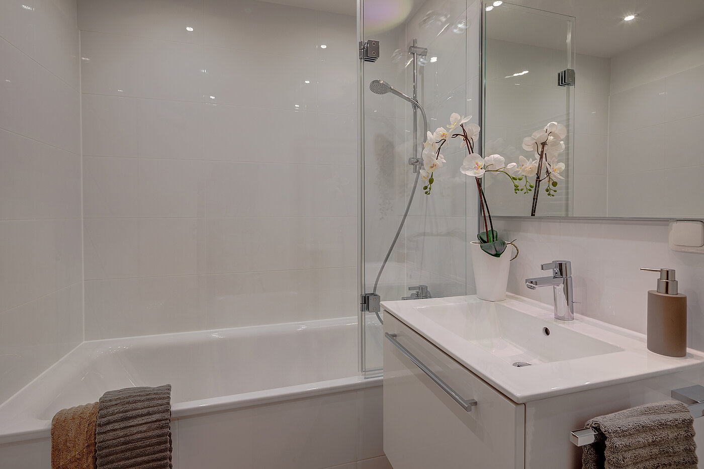 Etagenwohnung mit 2 Zimmern | München-Schwabing | 70434 | Schickes...
