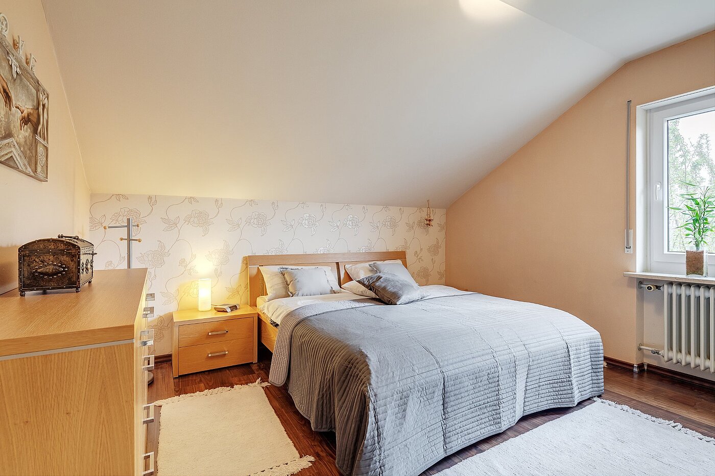 Etagenwohnung mit 3 Zimmern | Karlsfeld | 1904ML1 | Helles Schlafzimmer...