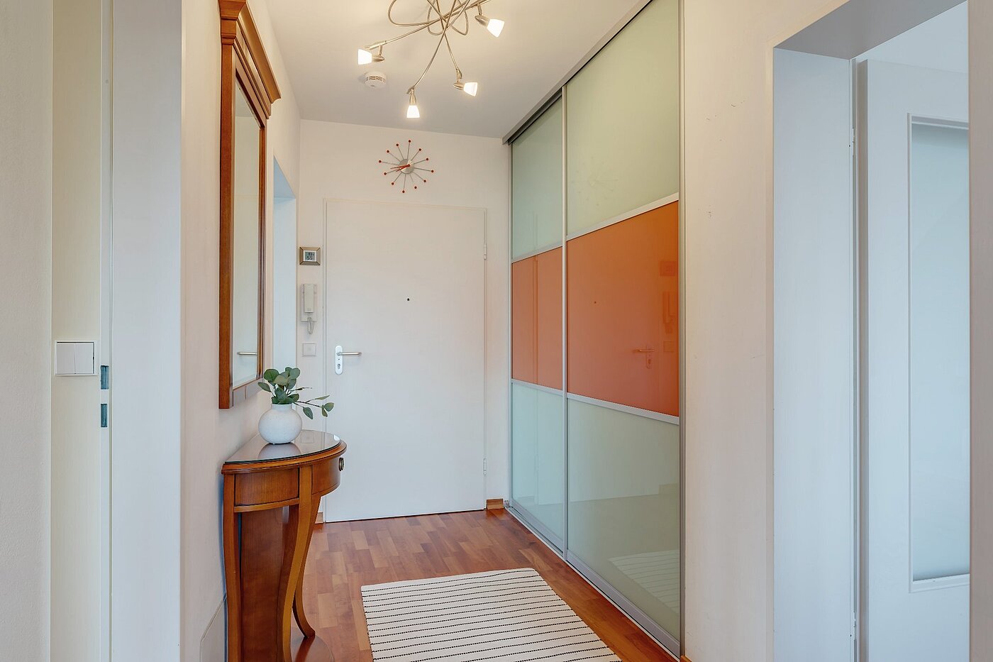 Dachgeschosswohnung mit 2 Zimmern | München-Sendling | 1911ML4 | Diele mit Einbauschrank