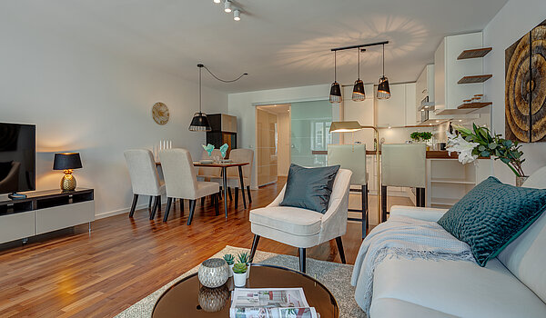 Etagenwohnung mit 2 Zimmern | München-Schwabing | 70434 | Exklusiv und...