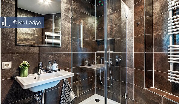 Etagenwohnung mit 4 Zimmern | München-Berg am Laim | 1803ML3 | Duschbad