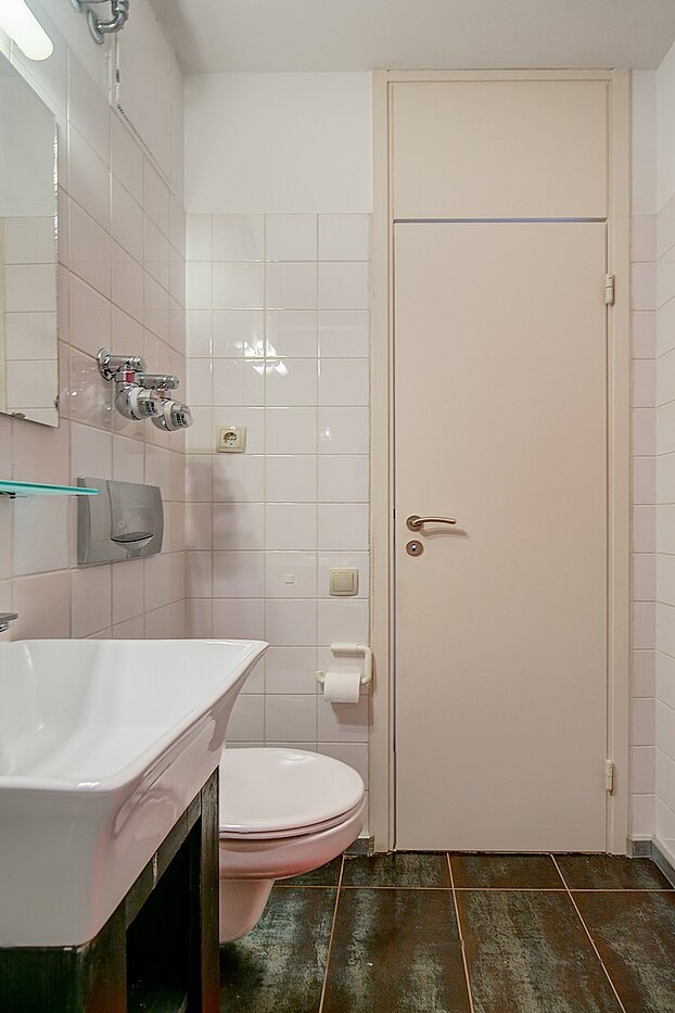 Etagenwohnung mit 1 Zimmer | München-Schwabing | 70079 | Bad...