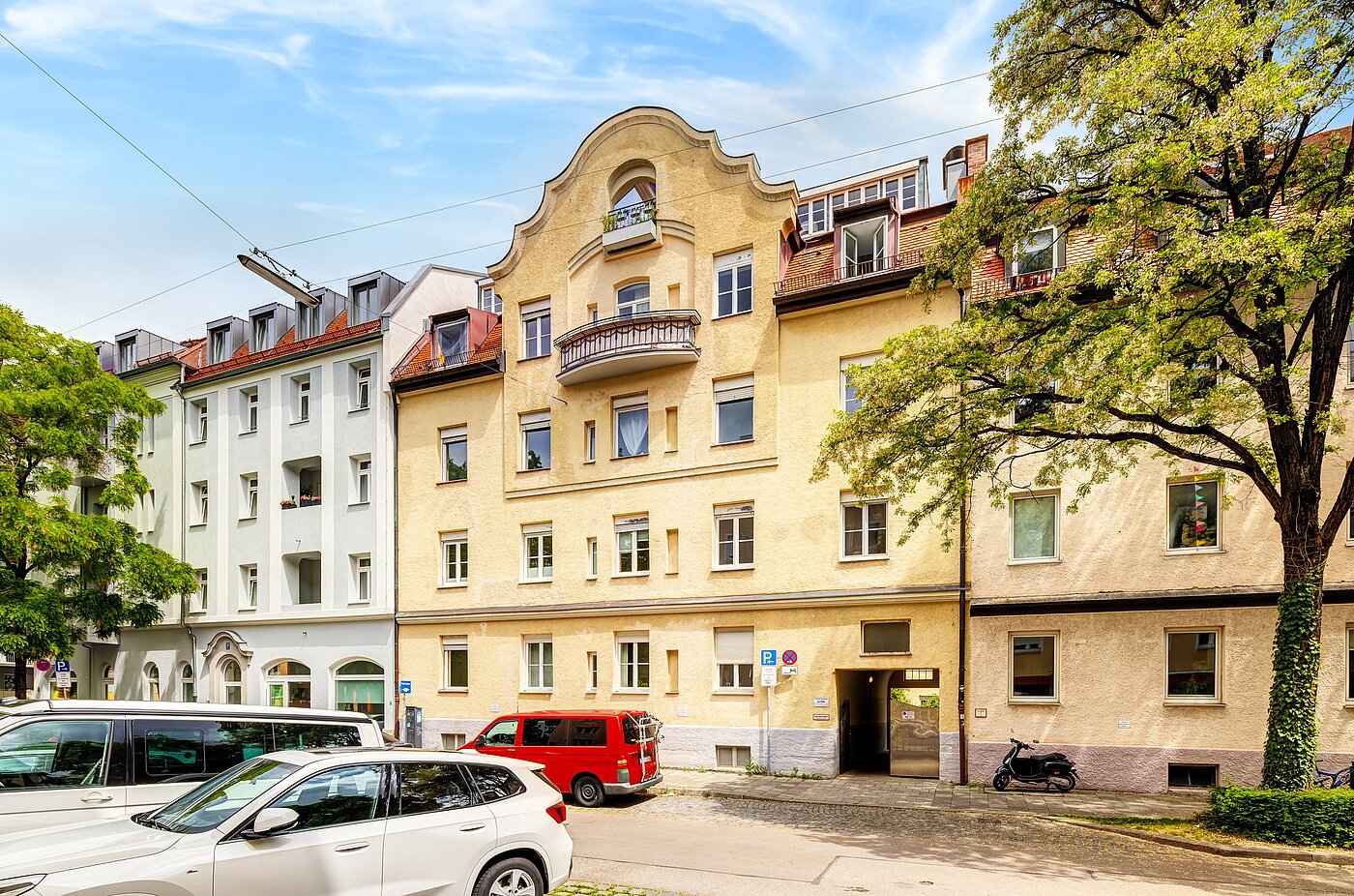 Etagenwohnung mit 1 Zimmer | München-Neuhausen | 70235 | Ansicht von der Straße aus